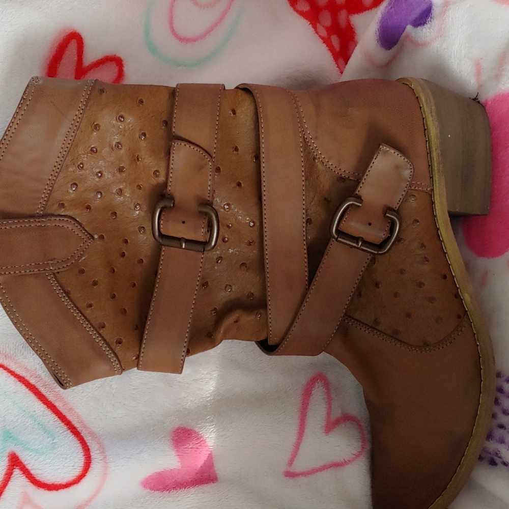 Fashion Cowboy Boots - Picture 2 of 9